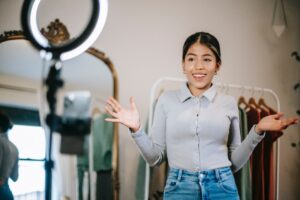 Girl accessing online acting classes